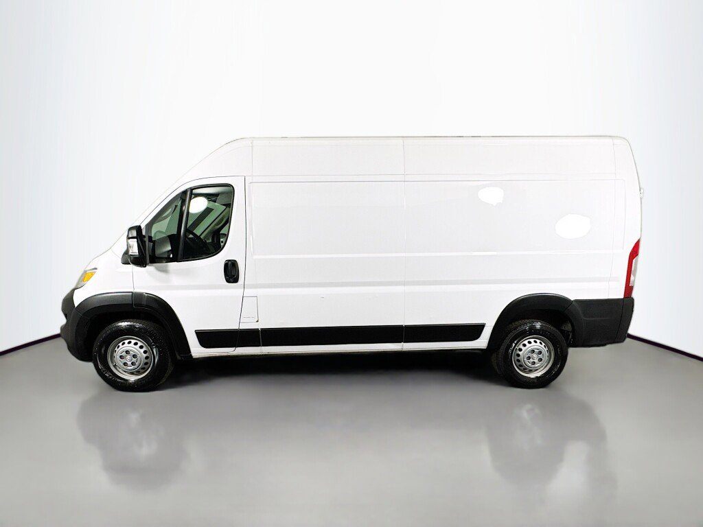 Used 2024 RAM ProMaster 2500 w/ Convenience Group FWD image 2