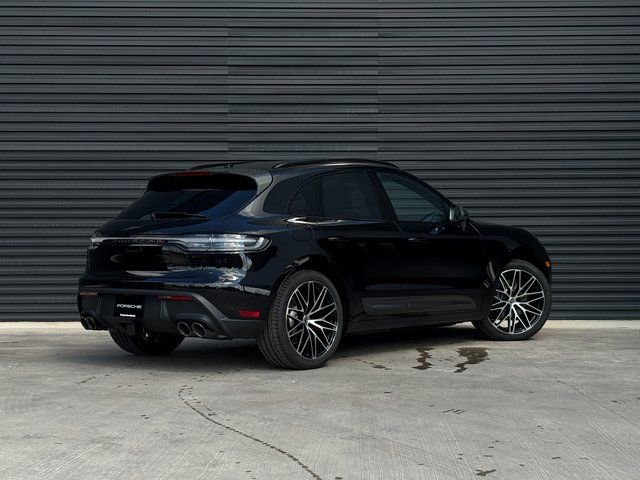 Certified 2026 Porsche Macan Turbo AWD/4WD image 7