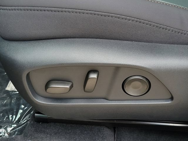 New 2026 GMC Terrain AT4 w/ Technology Package II AWD/4WD image 10