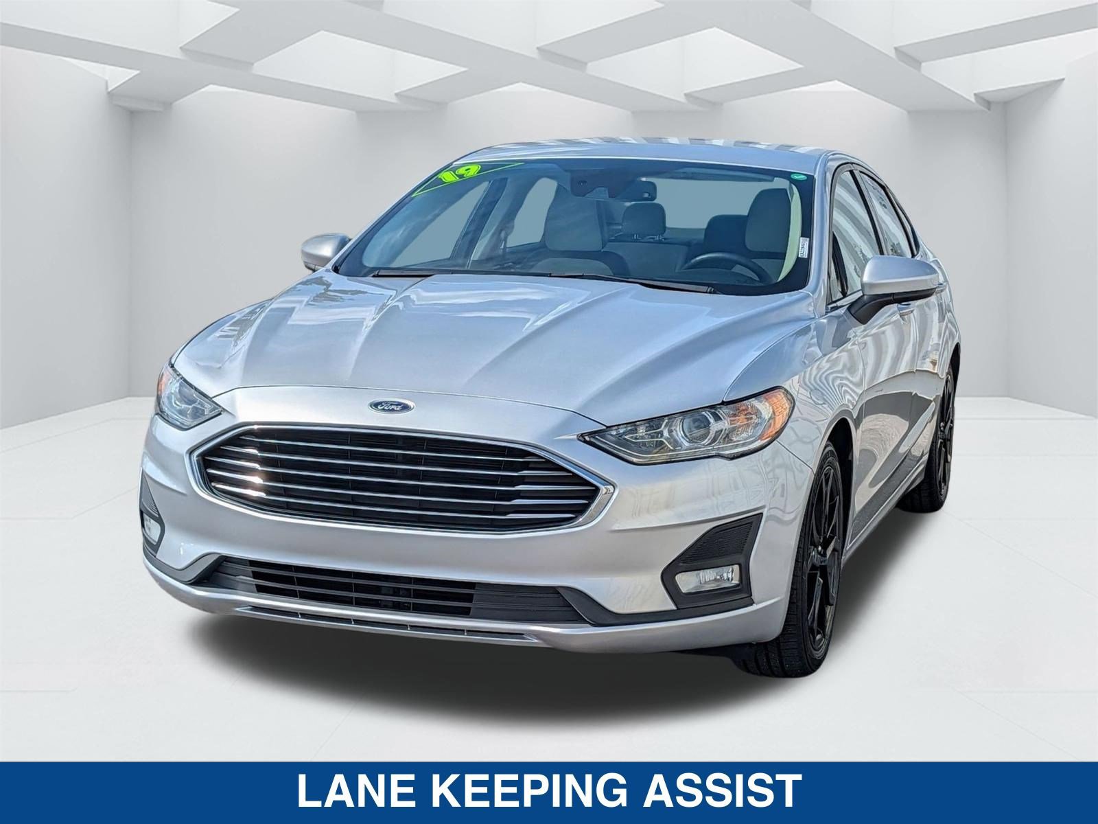 Used 2019 Ford Fusion SE w/ Equipment Group 151A image 7