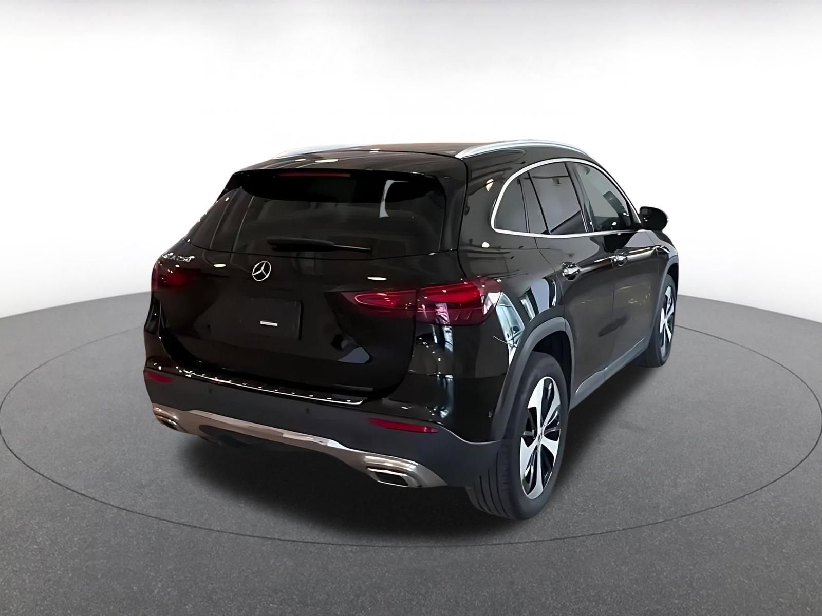 Used 2025 Mercedes-Benz GLA 250 image 14