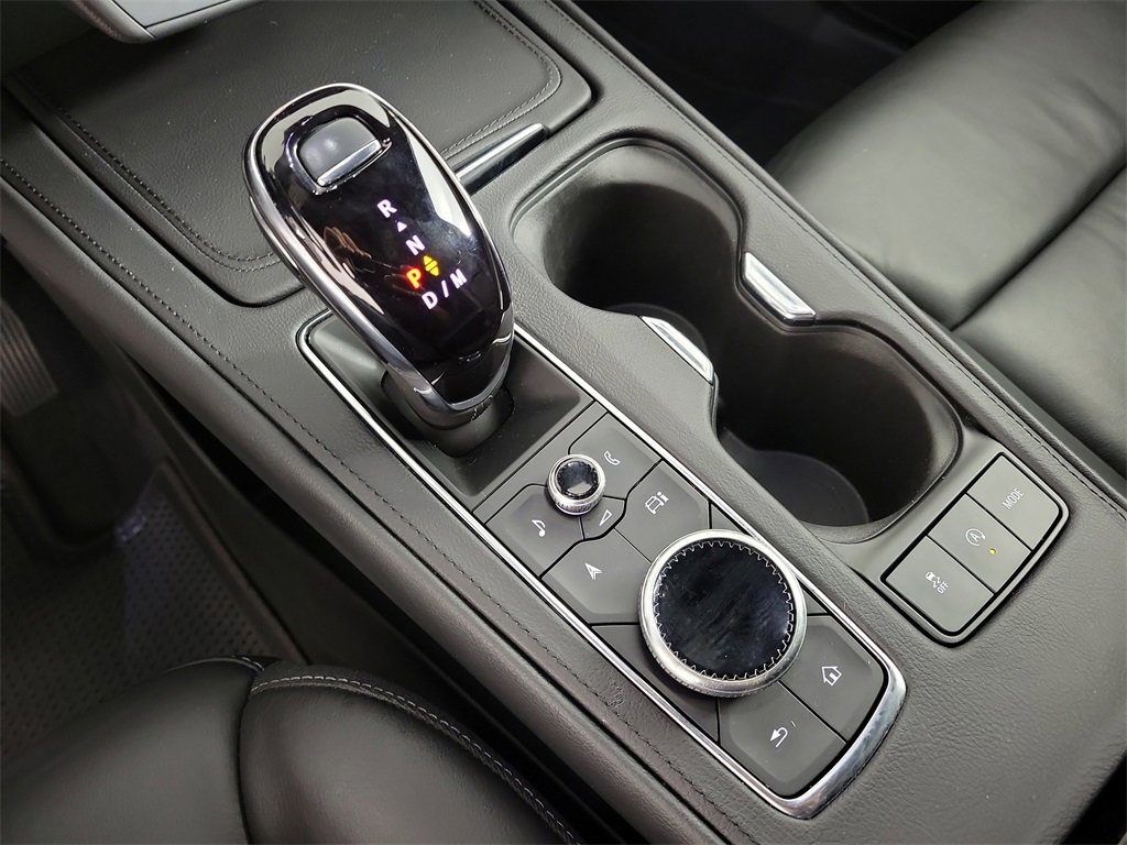 Certified 2024 Cadillac XT4 Premium Luxury image 29