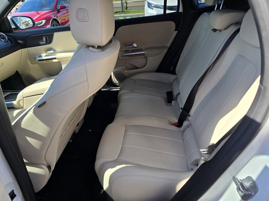 Used 2025 Mercedes-Benz GLA 250 image 28