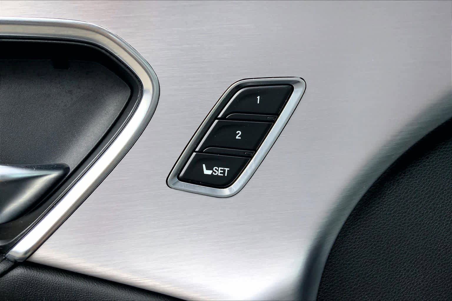 Used 2023 Acura RDX AWD image 32