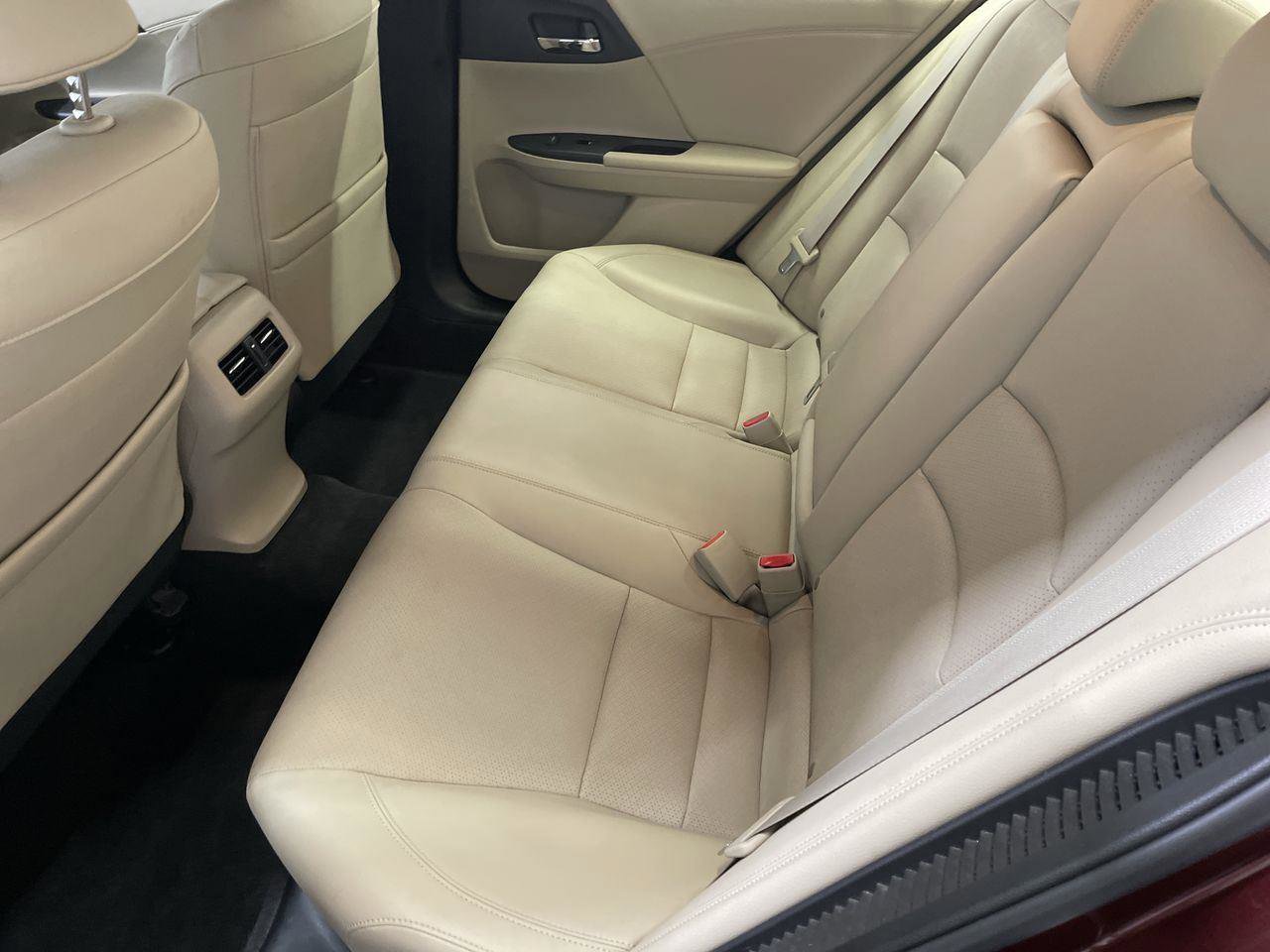 Used 2017 Honda Accord Touring image 22
