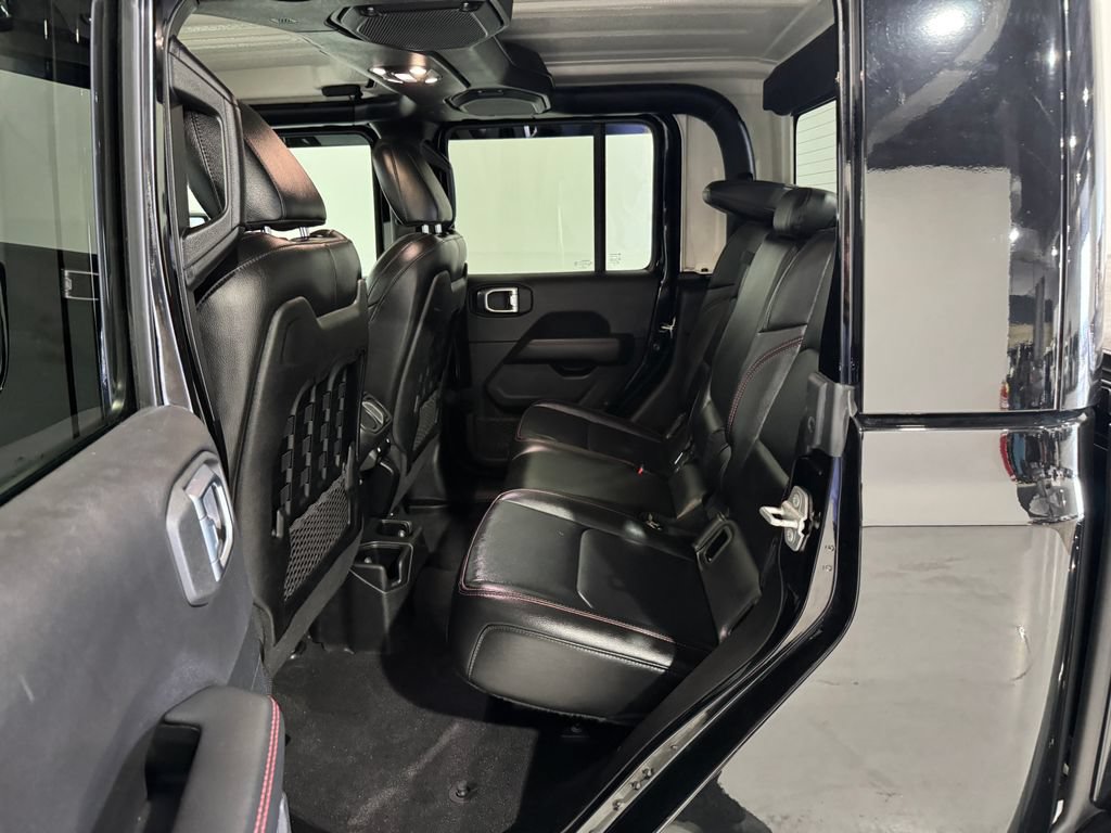 Used 2022 Jeep Gladiator Rubicon w/ Trailer Tow Package AWD/4WD image 18