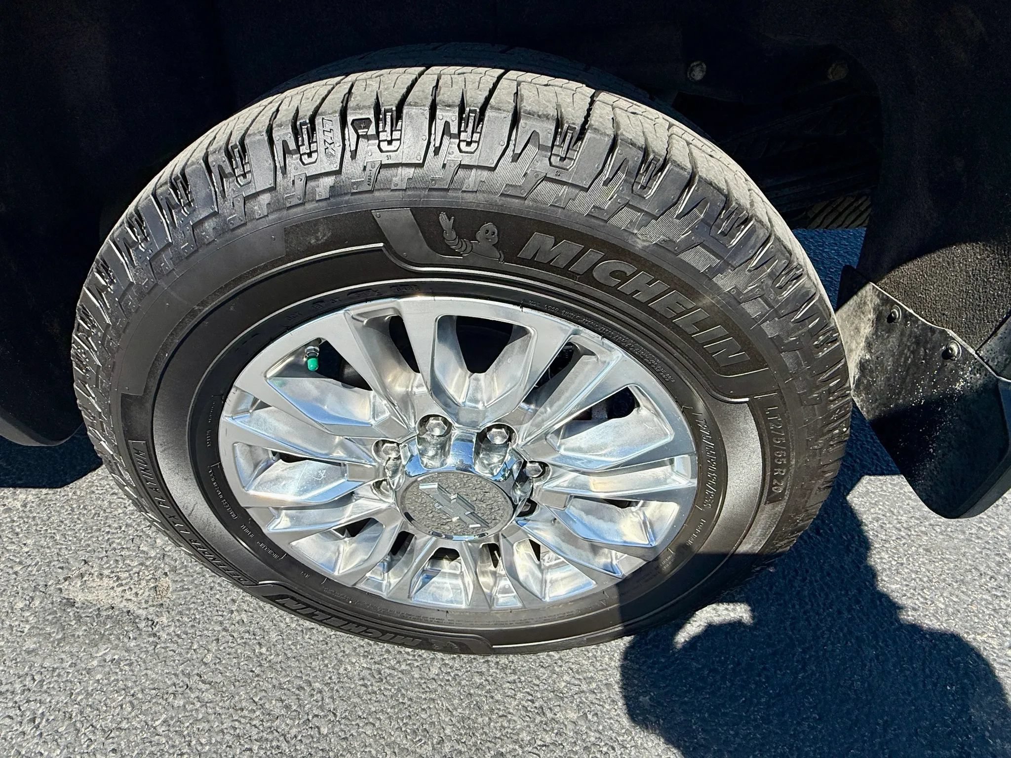Used 2020 Chevrolet Silverado 3500 High Country AWD/4WD image 23