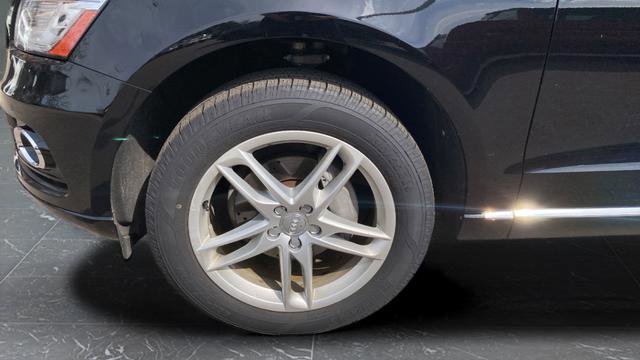 Used 2017 Audi Q5 2.0T Premium image 28