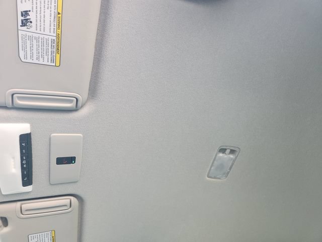 Used 2024 Nissan Kicks SR w/ SR Premium Package FWD image 23