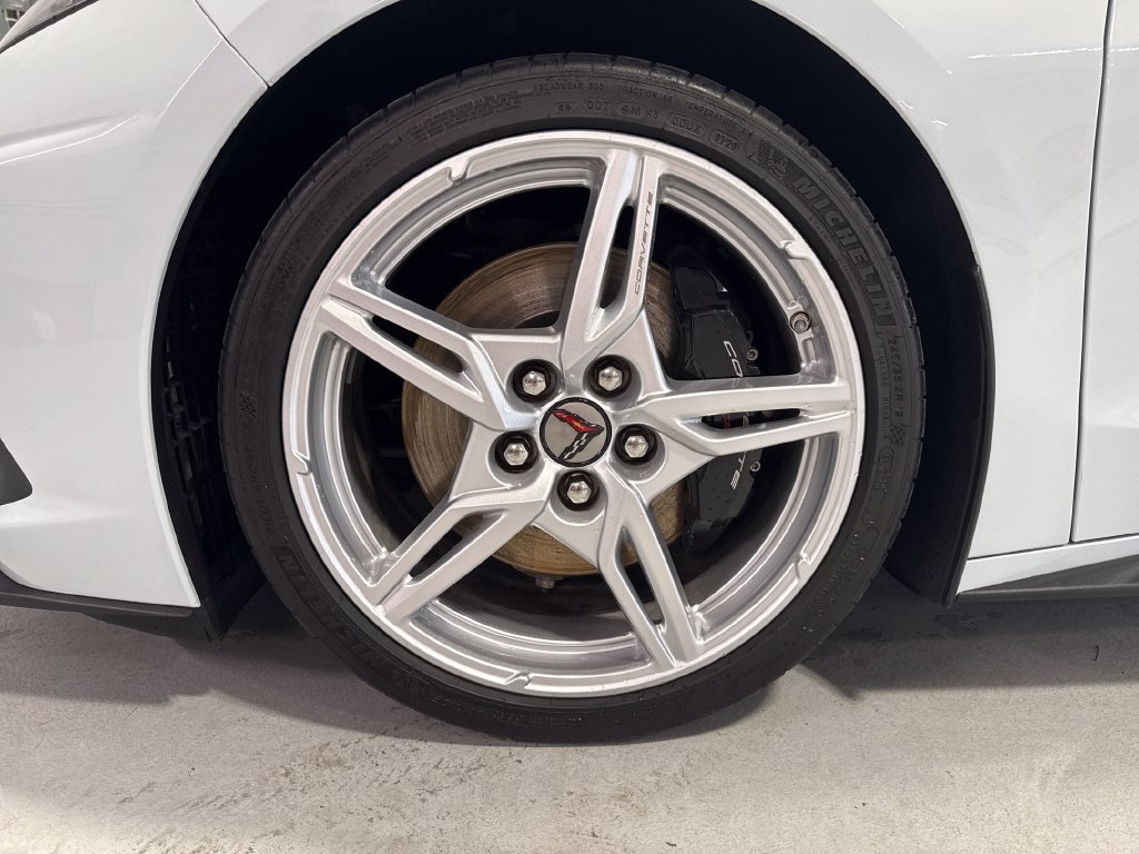 Used 2020 Chevrolet Corvette Stingray Preferred Cpe w/ 2LT Preferred Equipment Group RWD image 39