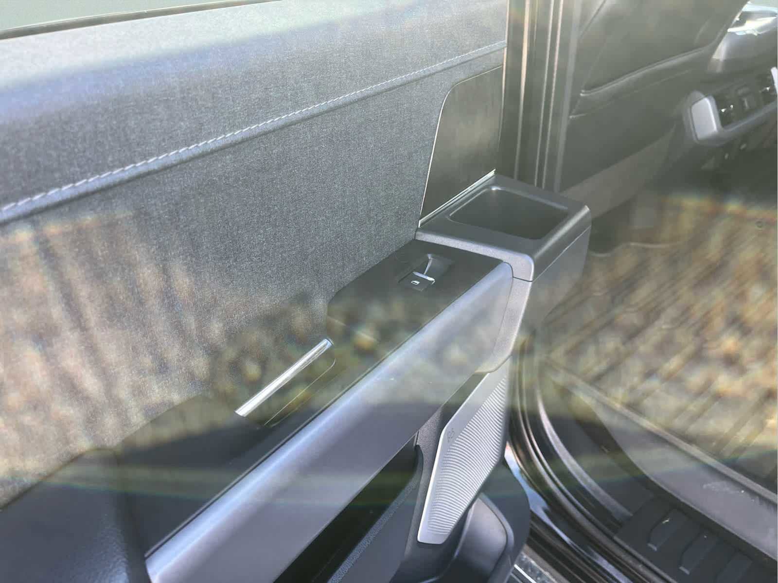 Used 2022 Ford F150 Lariat w/ Equipment Group 502A High image 27