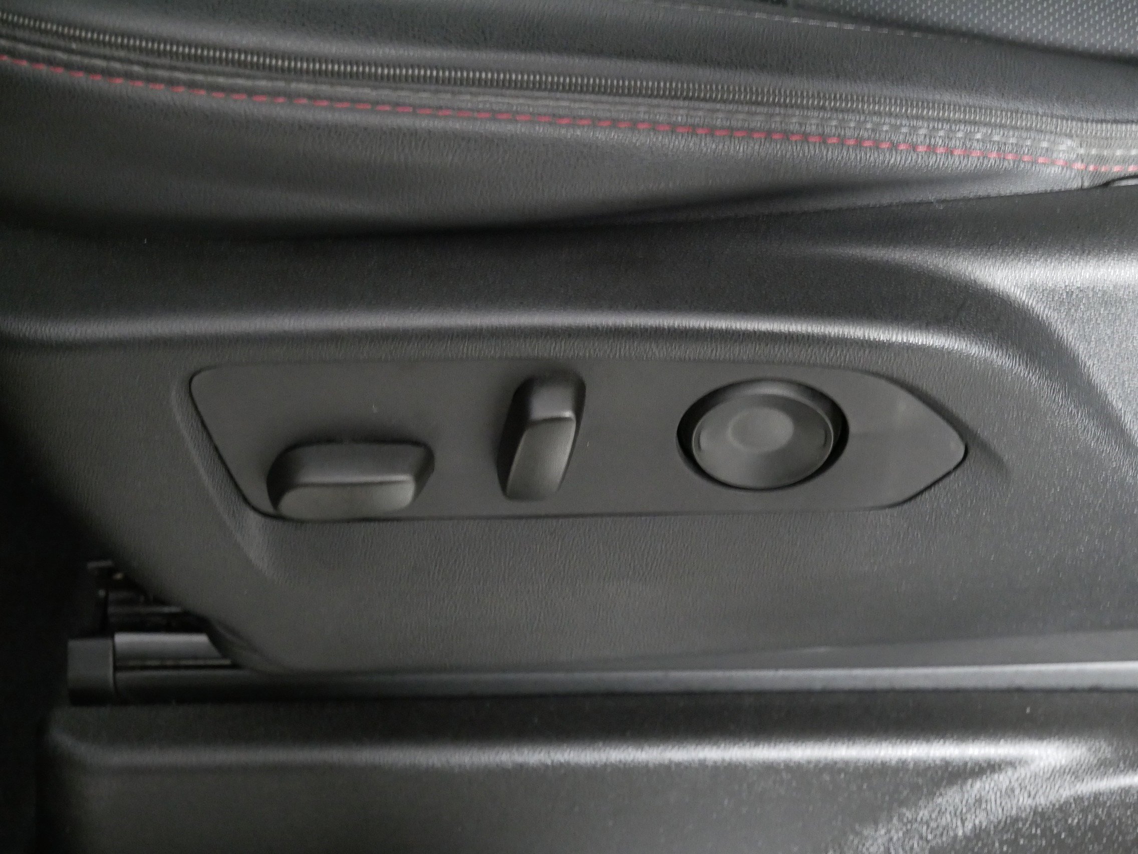 Used 2024 Chevrolet Suburban RST image 20