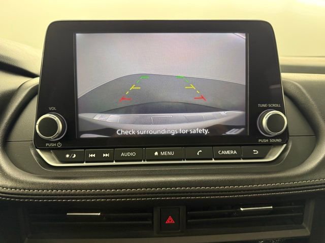 Used 2025 Nissan Rogue SV w/ SV Premium Package image 22