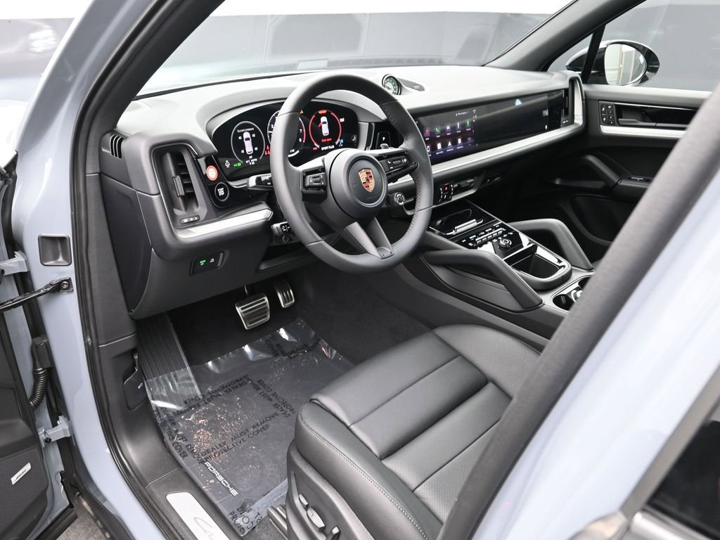 New 2026 Porsche Cayenne S image 4