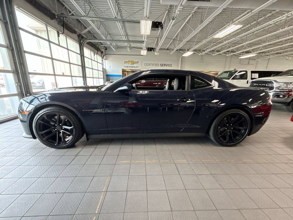 Used 2015 Chevrolet Camaro ZL1 RWD image 2
