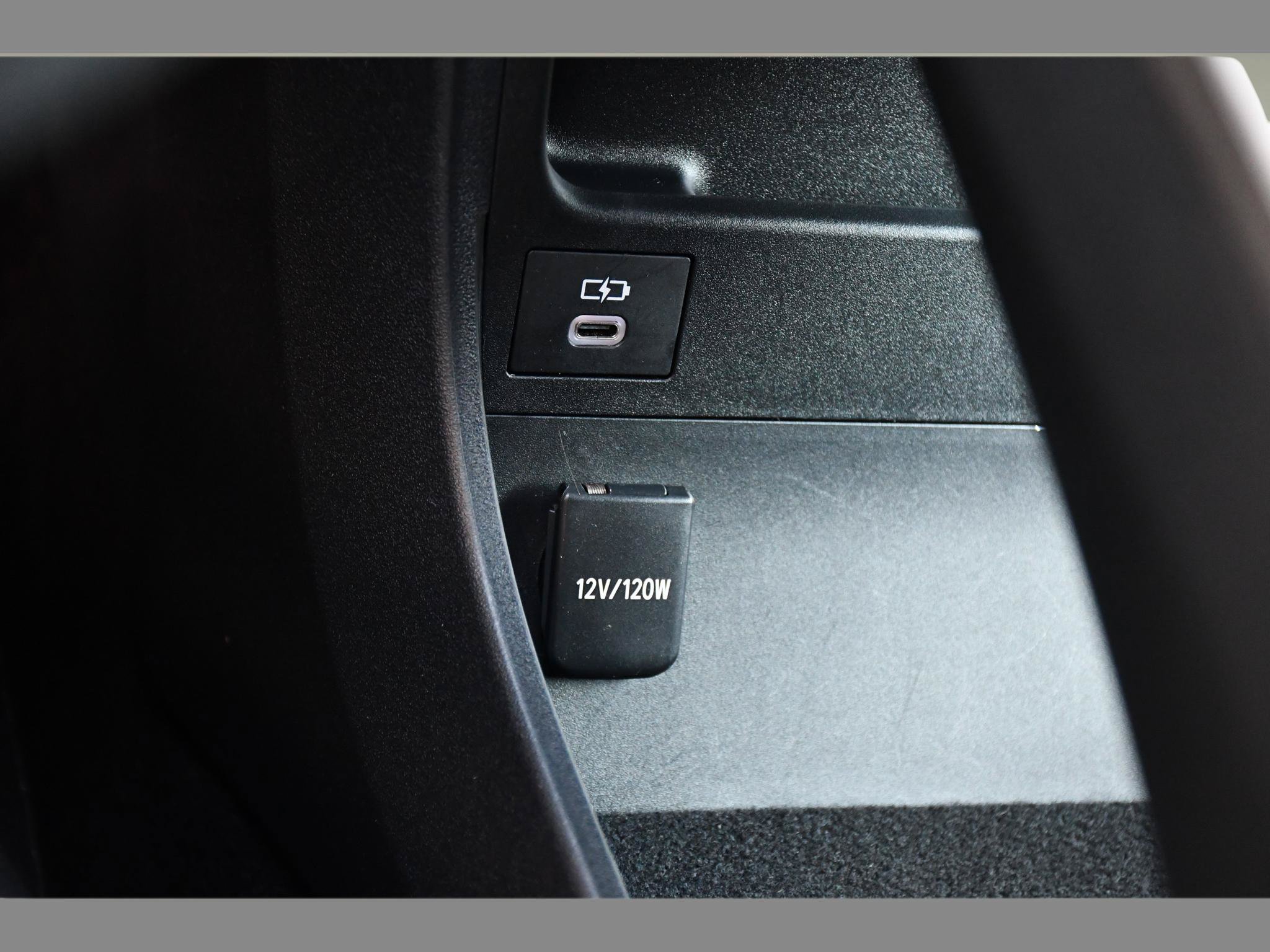 Certified 2023 Subaru Solterra AWD image 31