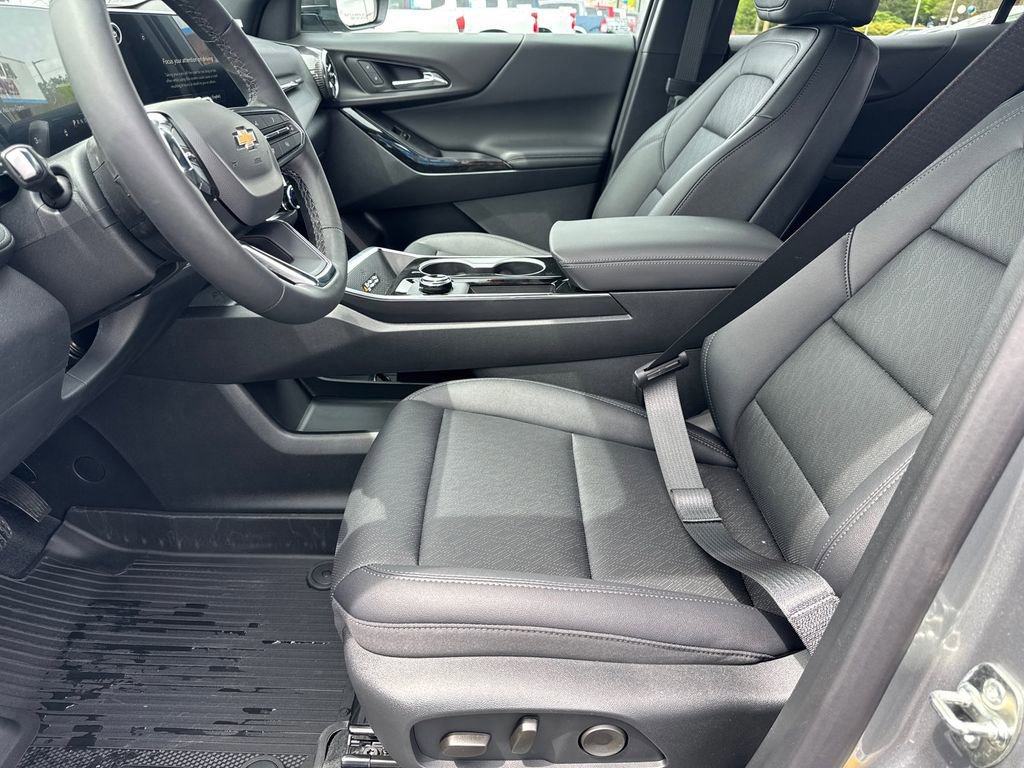 New 2026 Chevrolet Equinox LT image 10