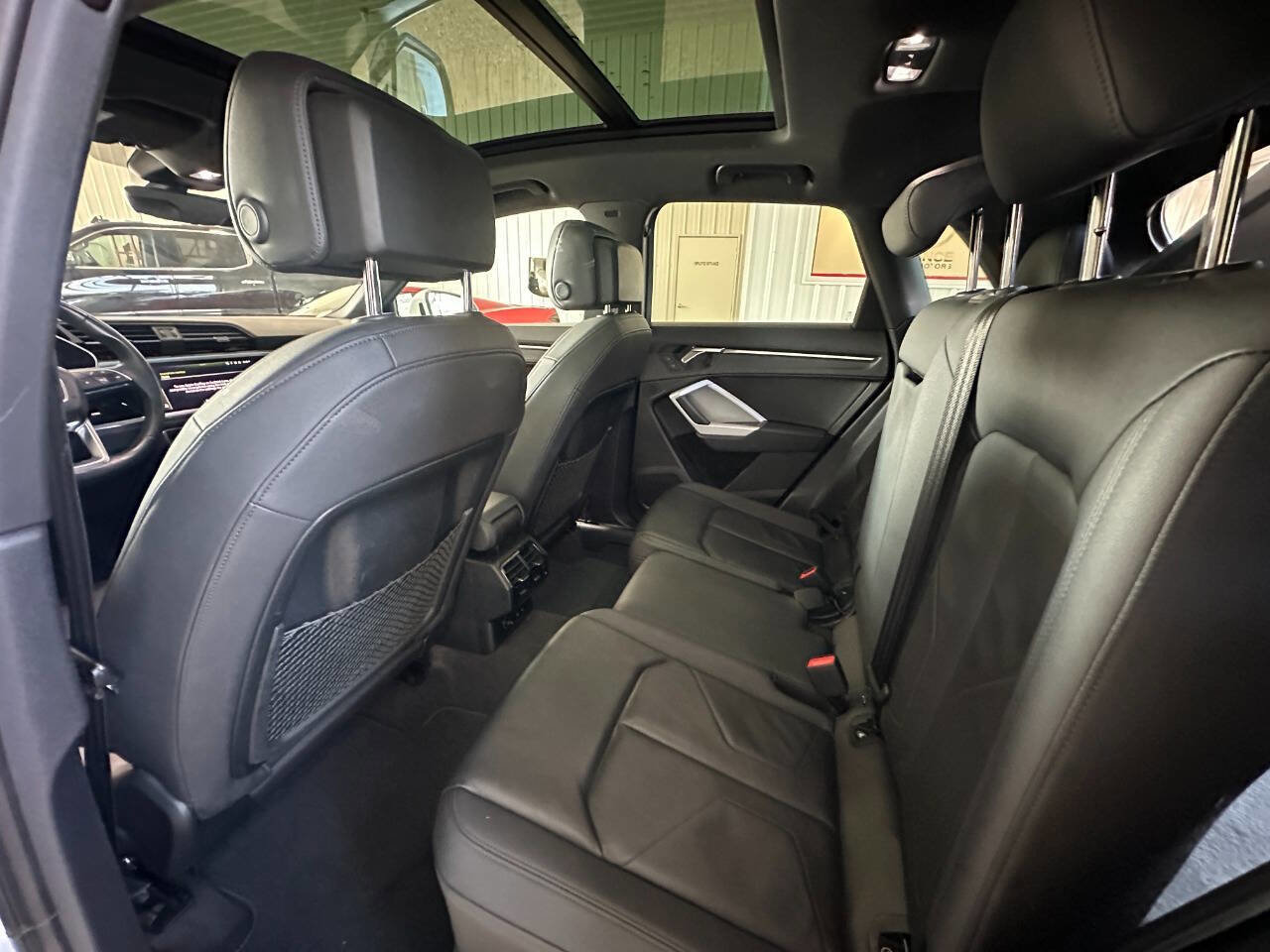 Used 2023 Audi Q3 2.0T Premium image 47