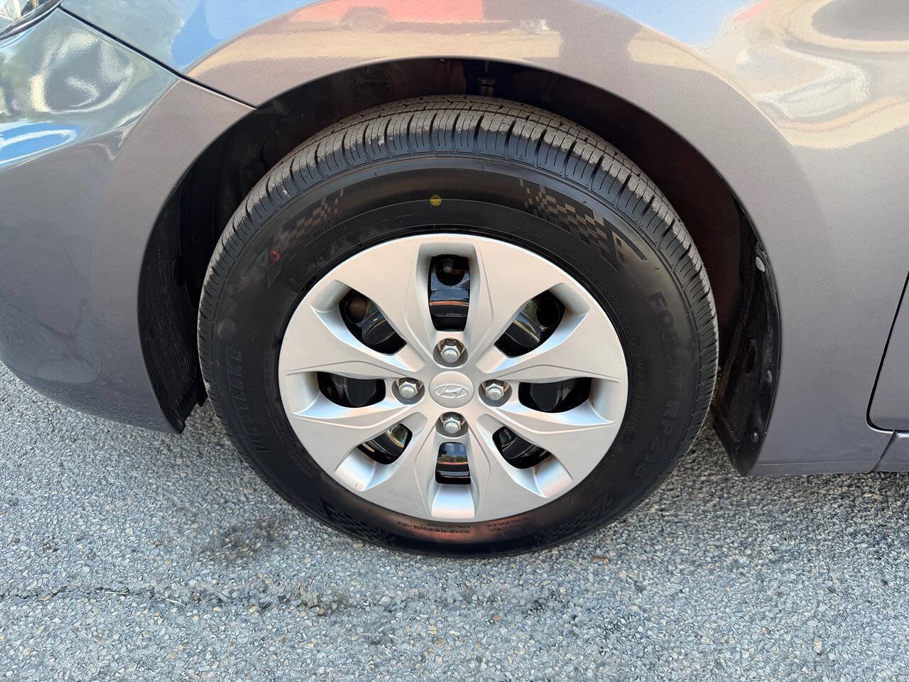 Used 2016 Hyundai Accent SE FWD image 30