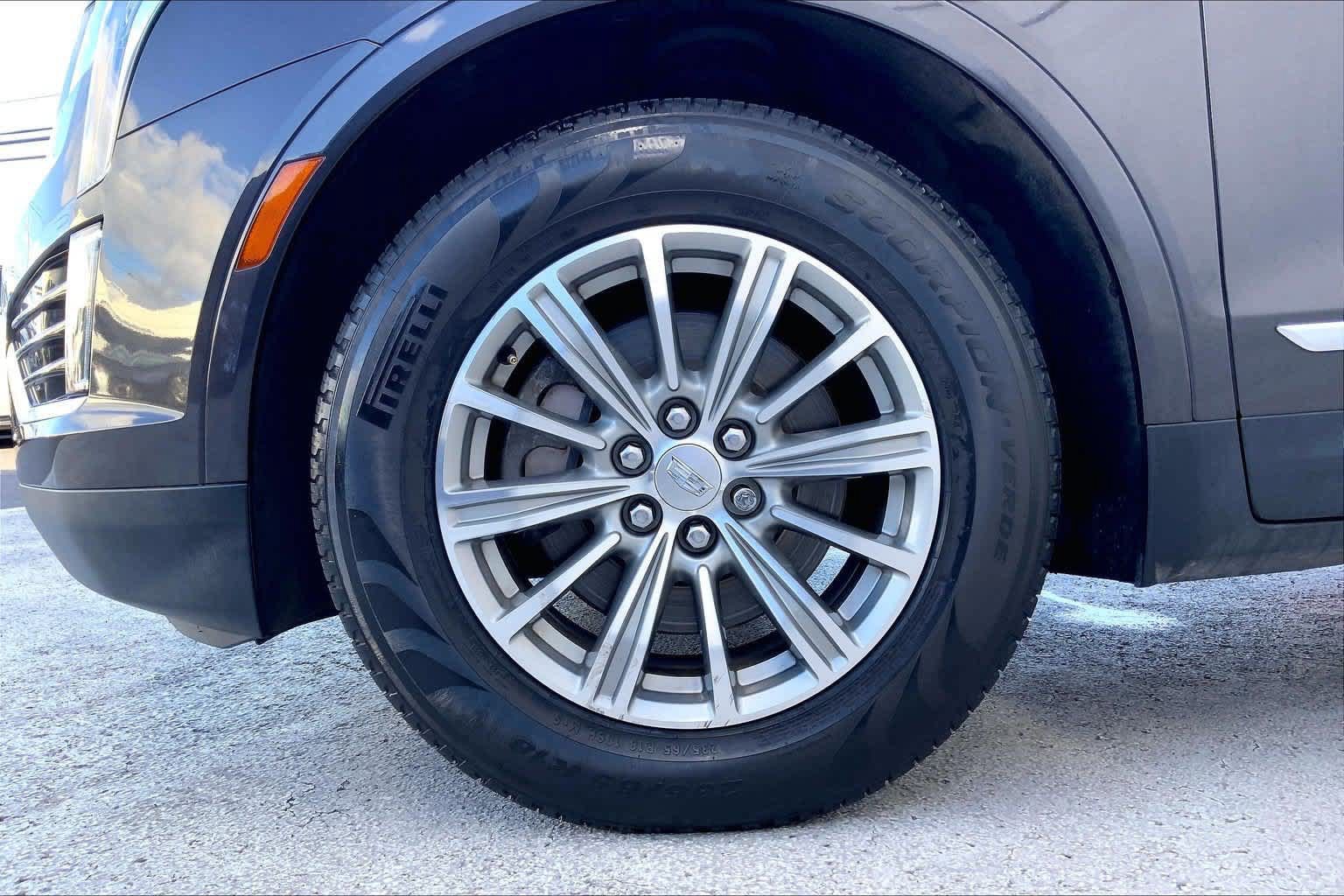 Used 2019 Cadillac XT5 Luxury FWD image 8