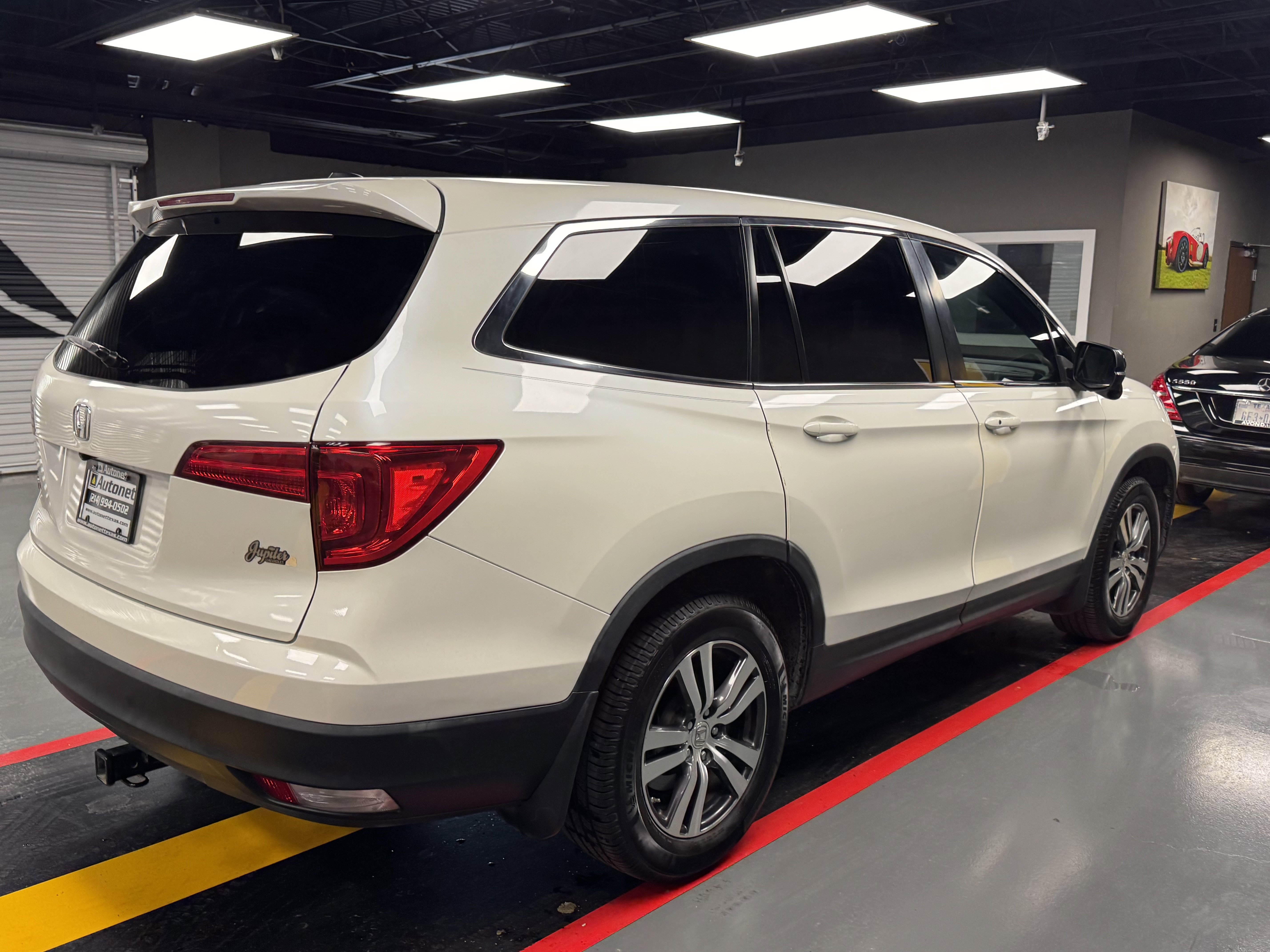 Used 2017 Honda Pilot EX image 2
