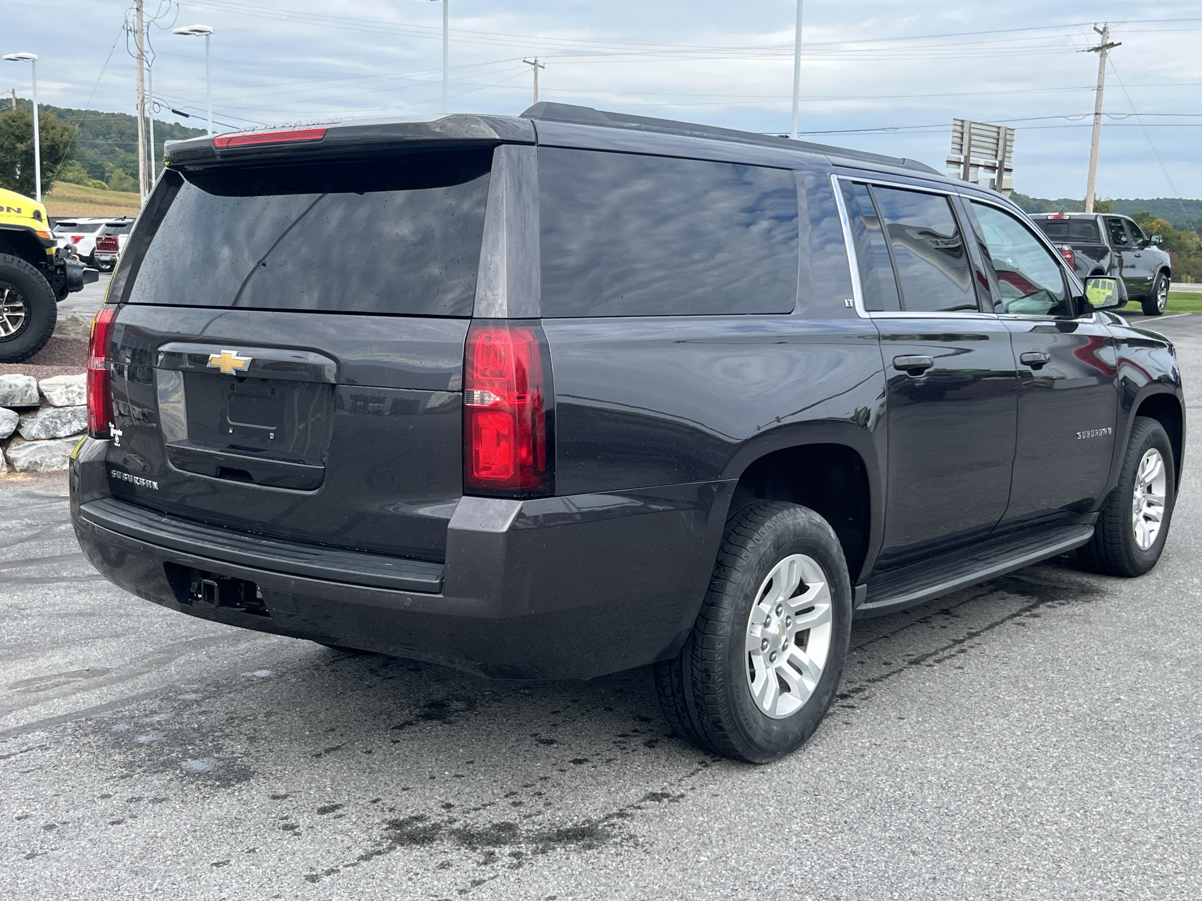 Used 2016 Chevrolet Suburban LT AWD/4WD image 5