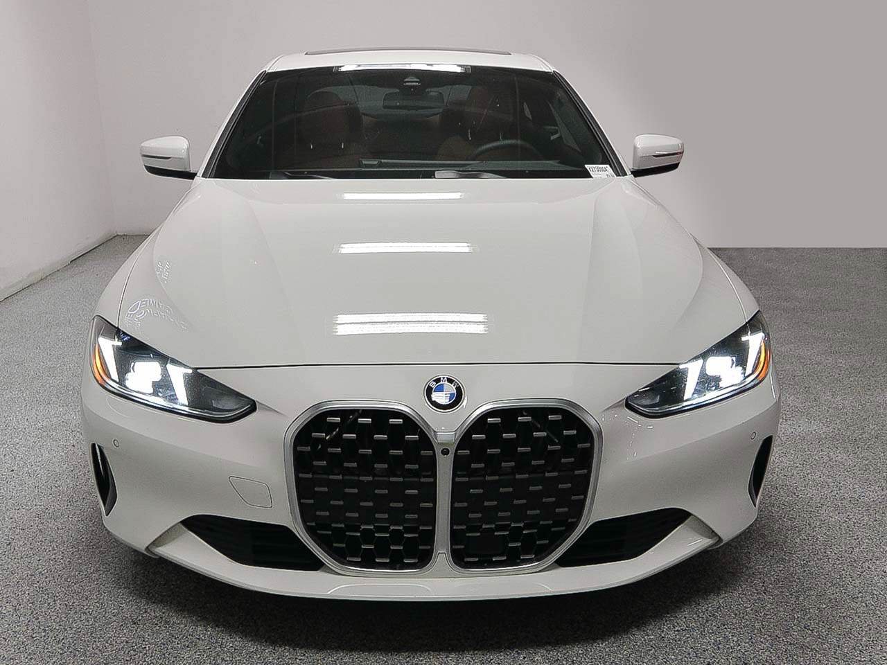 Used 2025 BMW 430i Coupe w/ Convenience Package RWD image 2