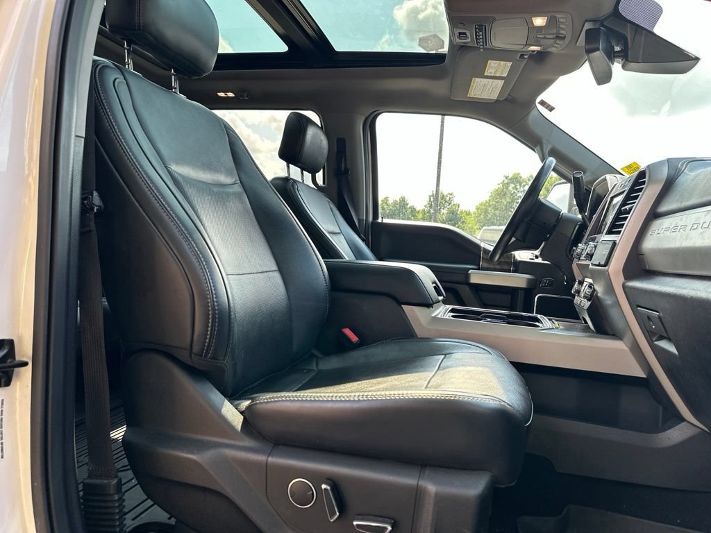 Used 2019 Ford F350 Lariat w/ Lariat Ultimate Package AWD/4WD image 36