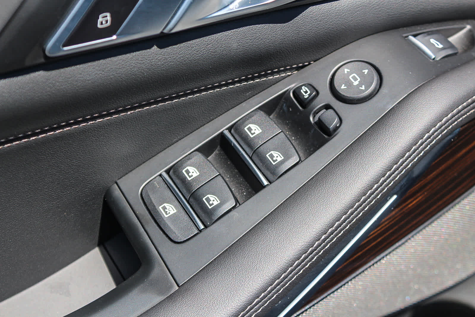 Used 2026 BMW X5 sDrive40i w/ Parking Assistance Package RWD image 20