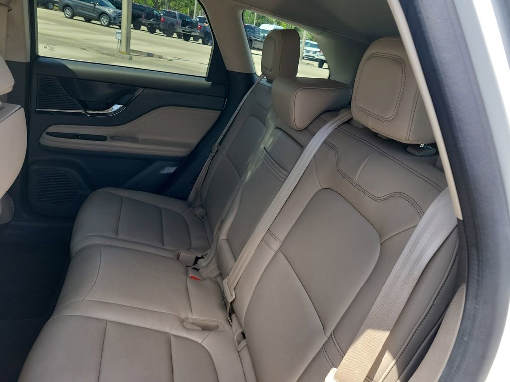 Certified 2022 Lincoln Corsair FWD image 13