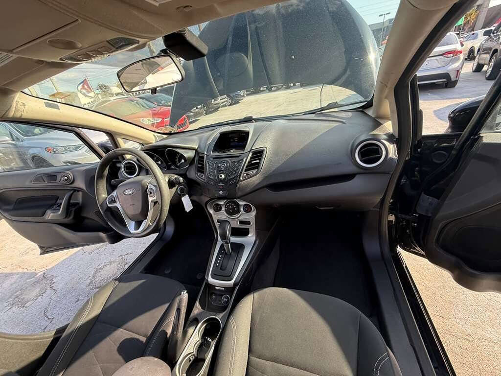 Used 2019 Ford Fiesta SE image 14