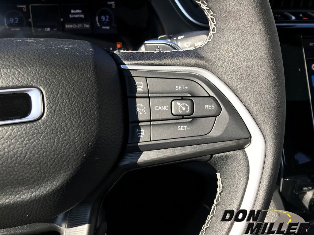 New 2025 Jeep Grand Cherokee L Altitude image 17