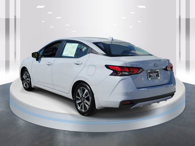 Used 2025 Nissan Versa SV w/ Trunk Package image 4