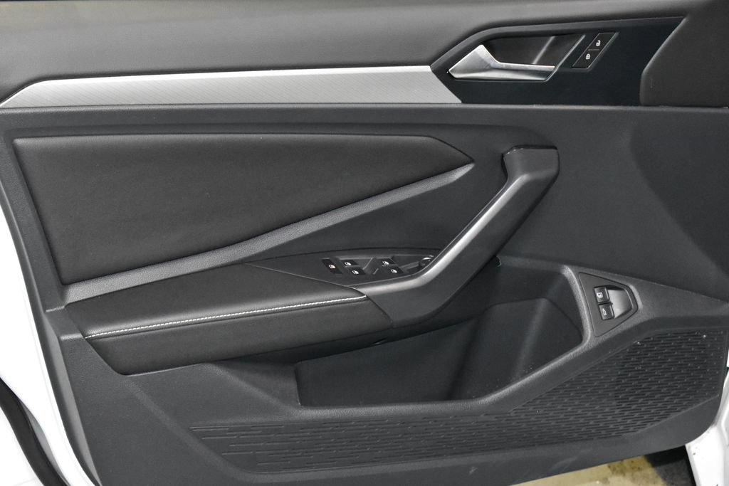 Certified 2024 Volkswagen Jetta Sport FWD image 4