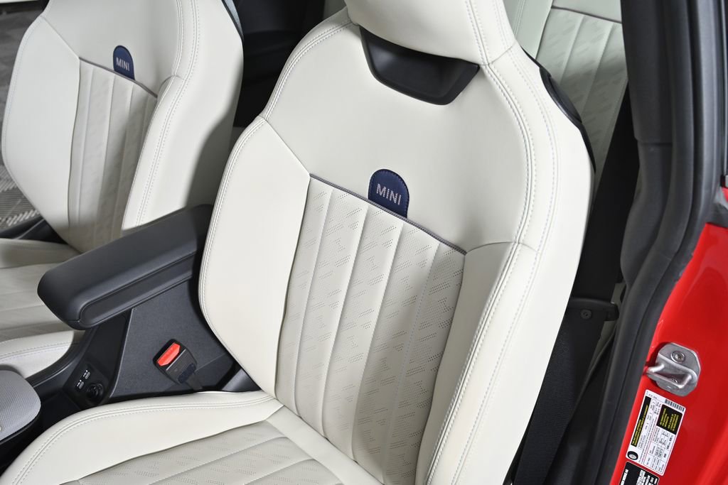 Certified 2025 MINI Cooper S image 22