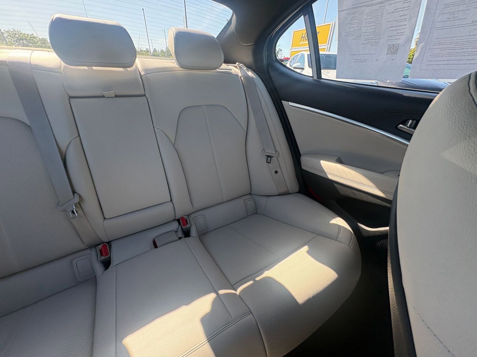 Used 2025 Genesis G70 2.5T image 39