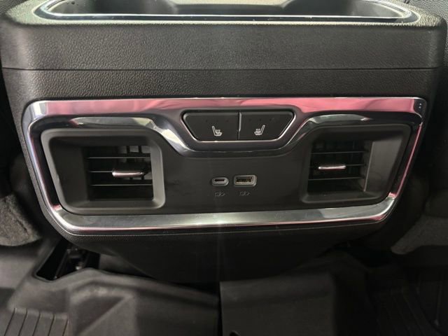 Used 2023 Chevrolet Silverado 1500 High Country w/ Technology Package image 10