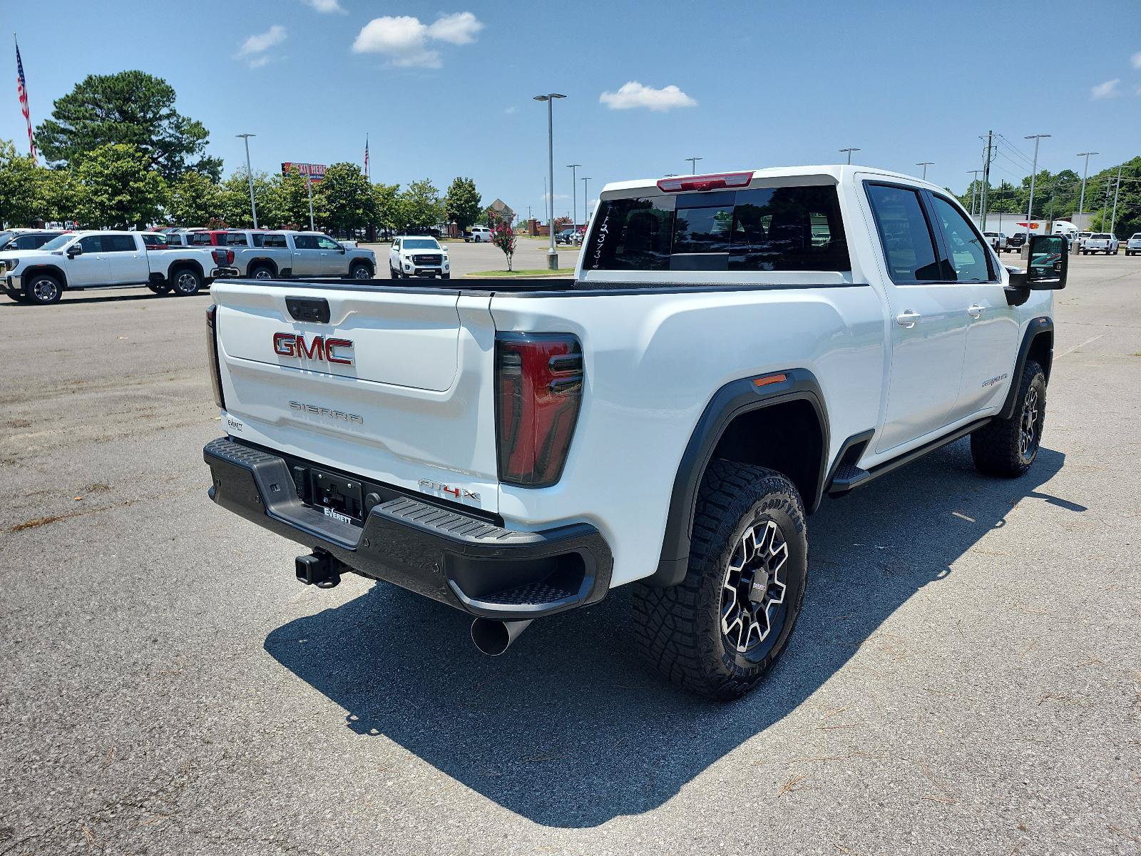 Used 2026 GMC Sierra 2500 AT4X AWD/4WD image 3