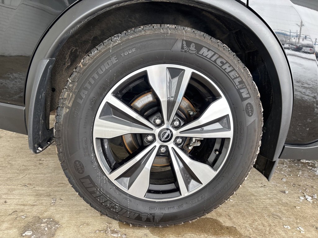 Used 2024 Nissan Murano SV image 38