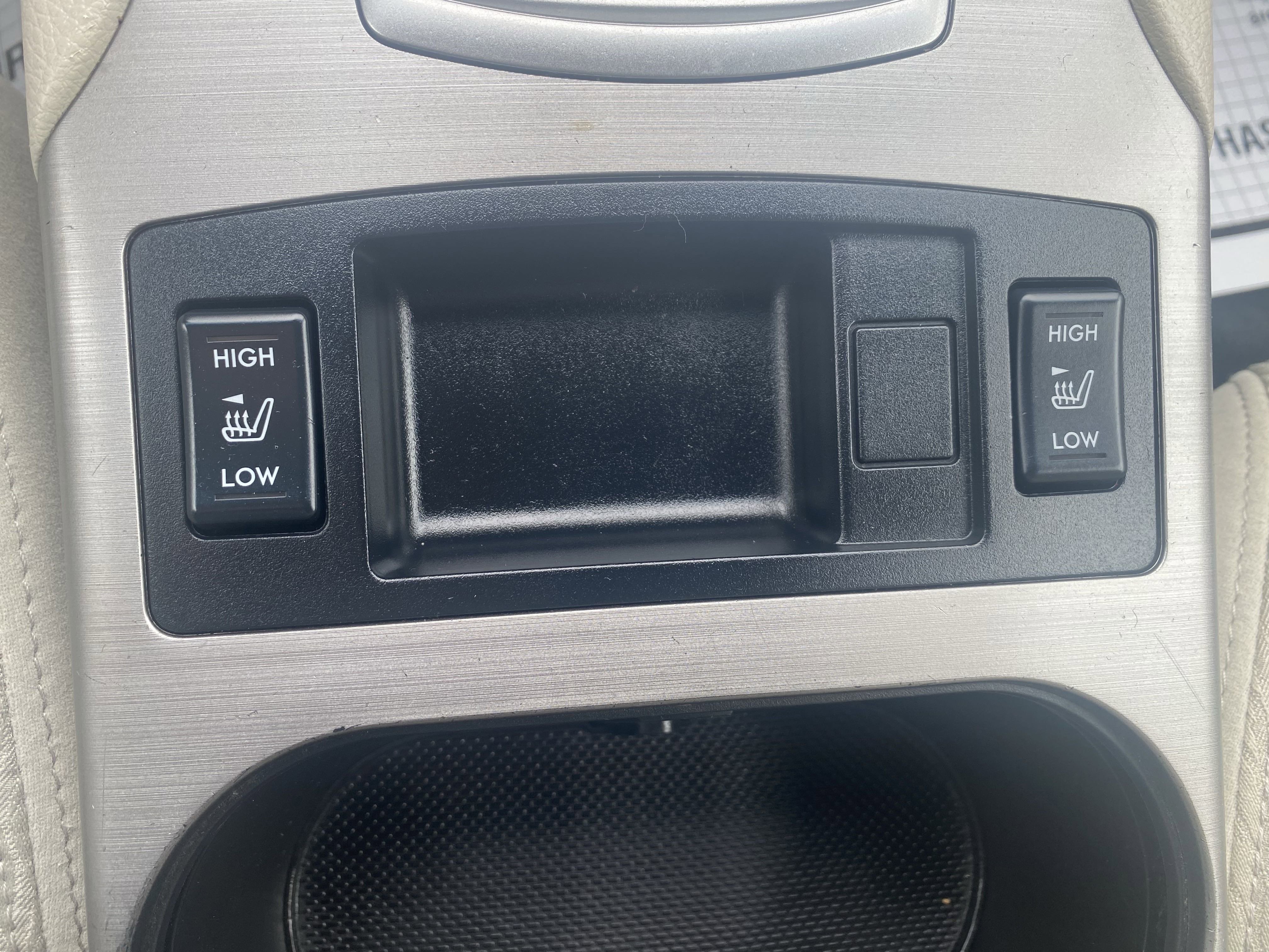 Used 2011 Subaru Outback 2.5i Premium image 14