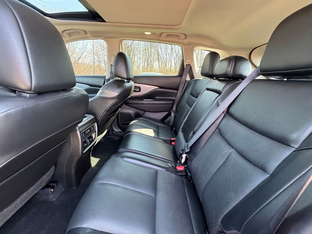 Used 2022 Nissan Murano SL w/ SL Moonroof Package image 23