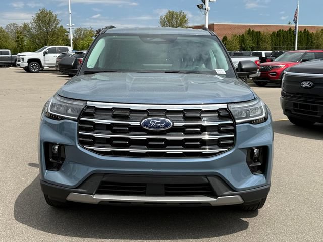 New 2026 Ford Explorer Active w/ Active Comfort Package AWD/4WD image 2