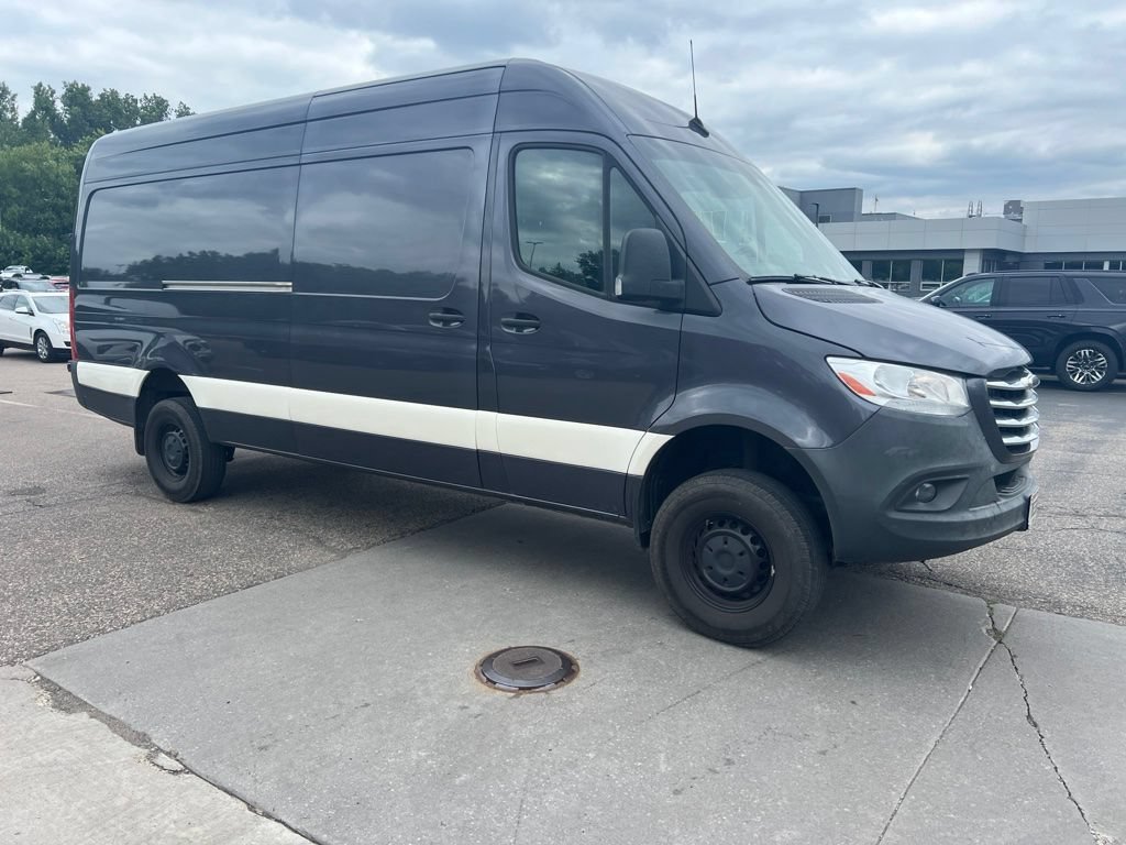 Used 2021 Freightliner Sprinter 2500 AWD/4WD image 9