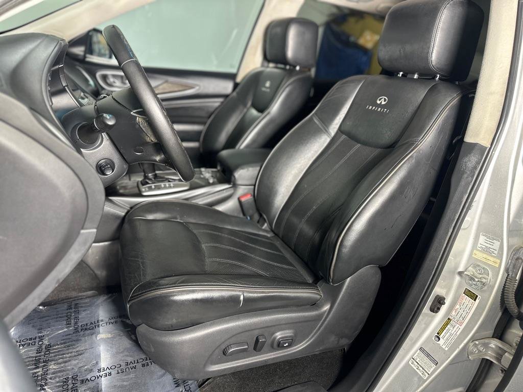Used 2013 INFINITI JX35 AWD w/ Premium Pkg image 28