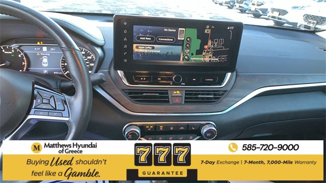 Used 2023 Nissan Altima 2.5 SV w/ SV Premium Package image 15