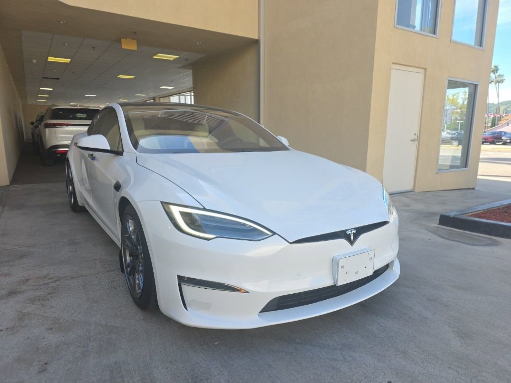 Used 2021 Tesla Model S Plaid image 1