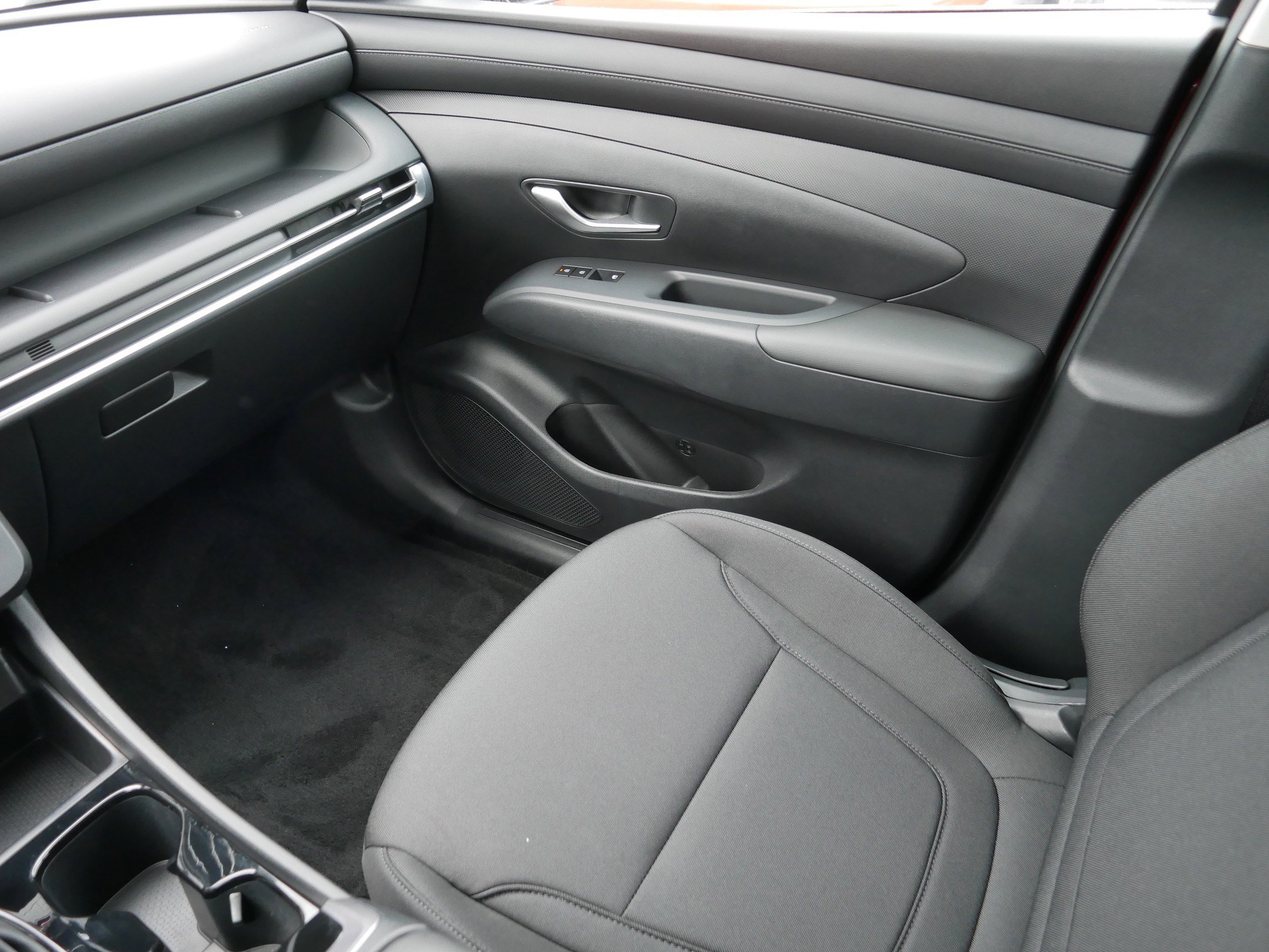 Used 2025 Hyundai Tucson SE AWD/4WD image 11