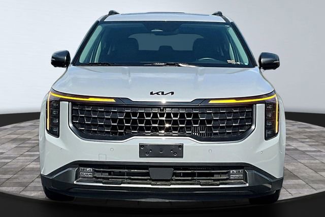 Certified 2025 Kia Carnival SX Prestige image 2