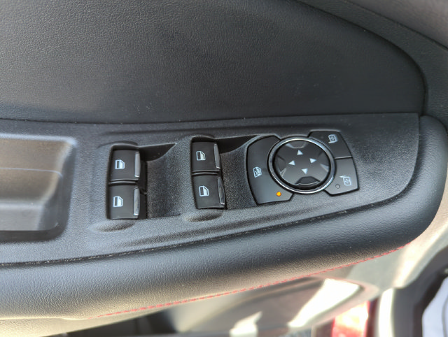 Used 2024 Ford Edge ST-Line AWD/4WD image 30