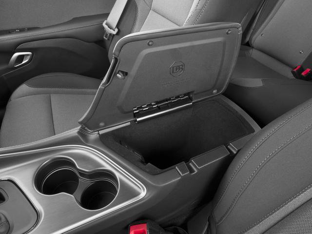 Used 2017 Dodge Challenger SXT RWD image 18